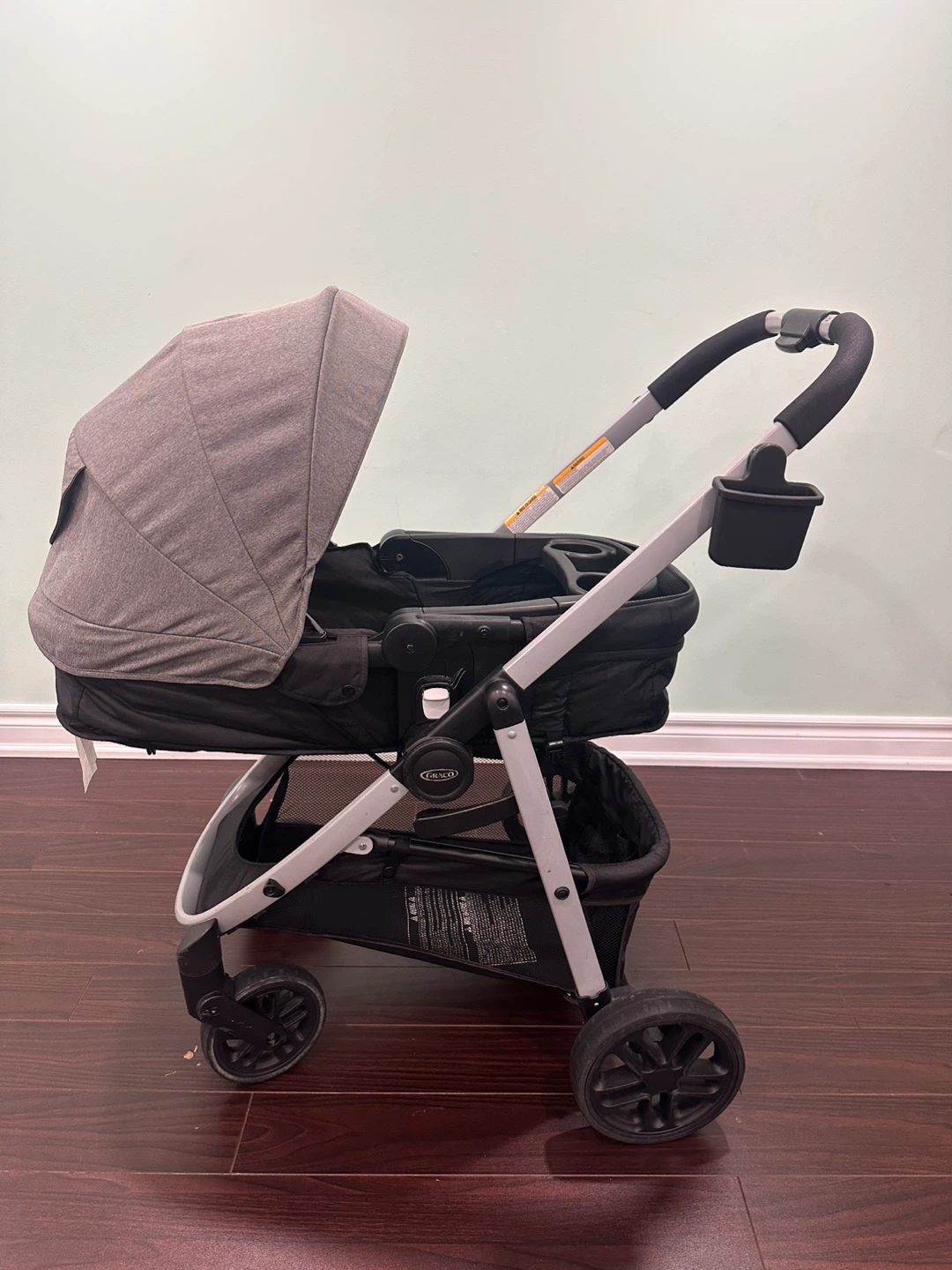 Excellent Graco car seat + stroller! - photo 3