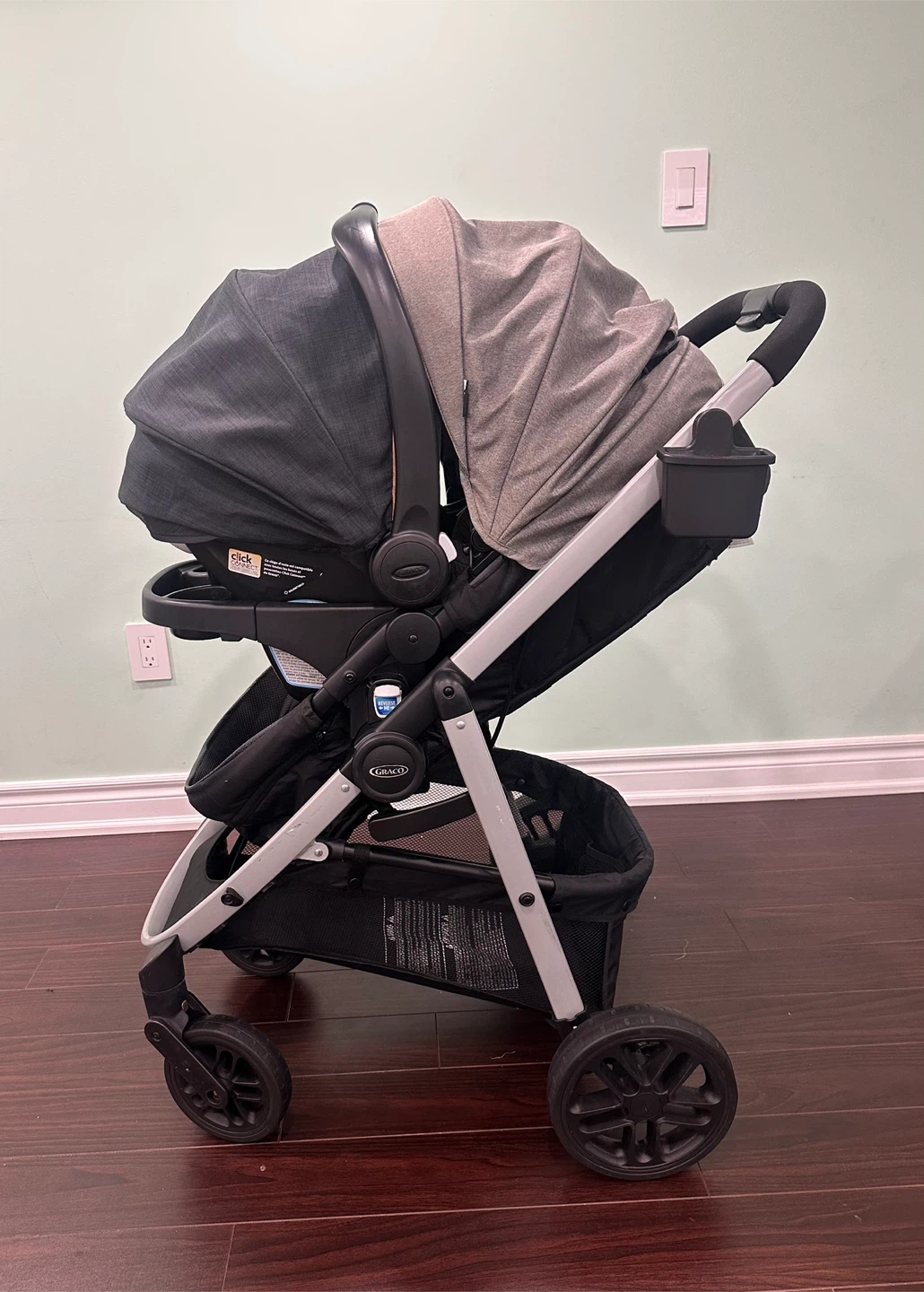 Excellent Graco car seat + stroller! - photo 5