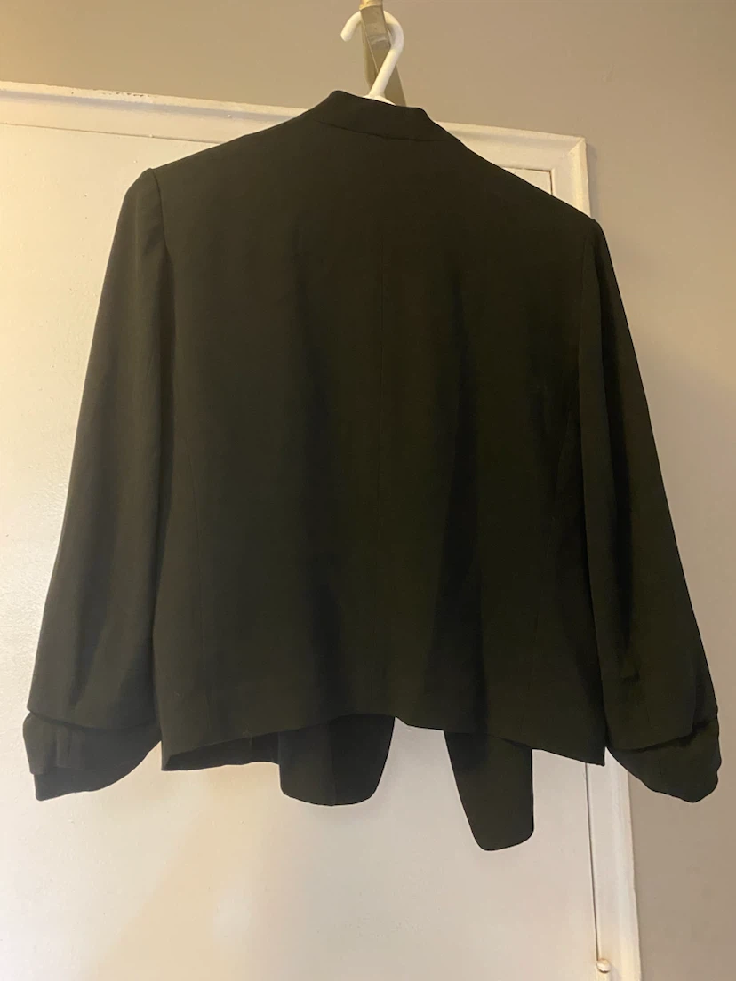 Aritzia Babaton Black Blazer - Size 12 - photo 2