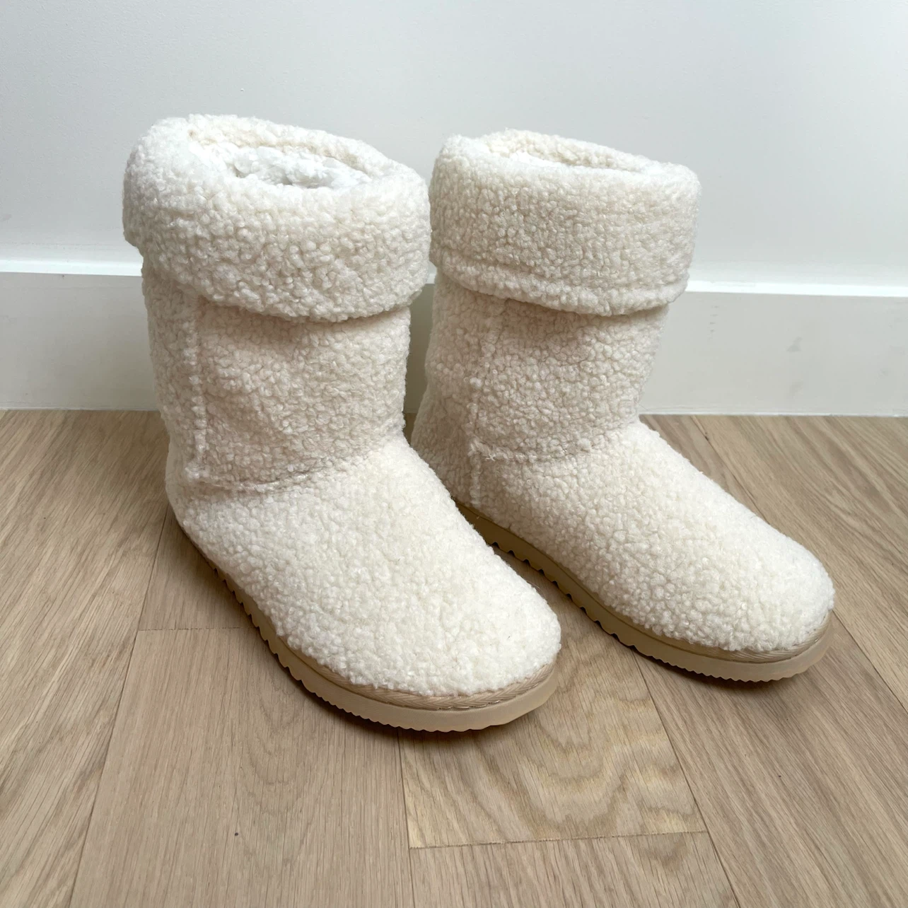 🆕 Sherpa Faux Fur Fold-Over Slipper Booties - Large