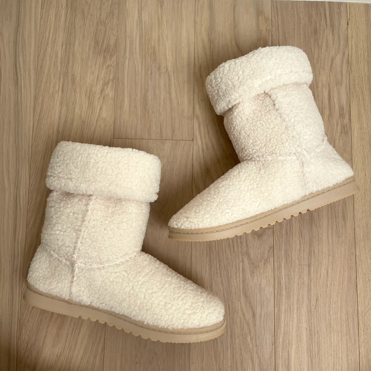 🆕 Sherpa Faux Fur Fold-Over Slipper Booties - Large - photo 2