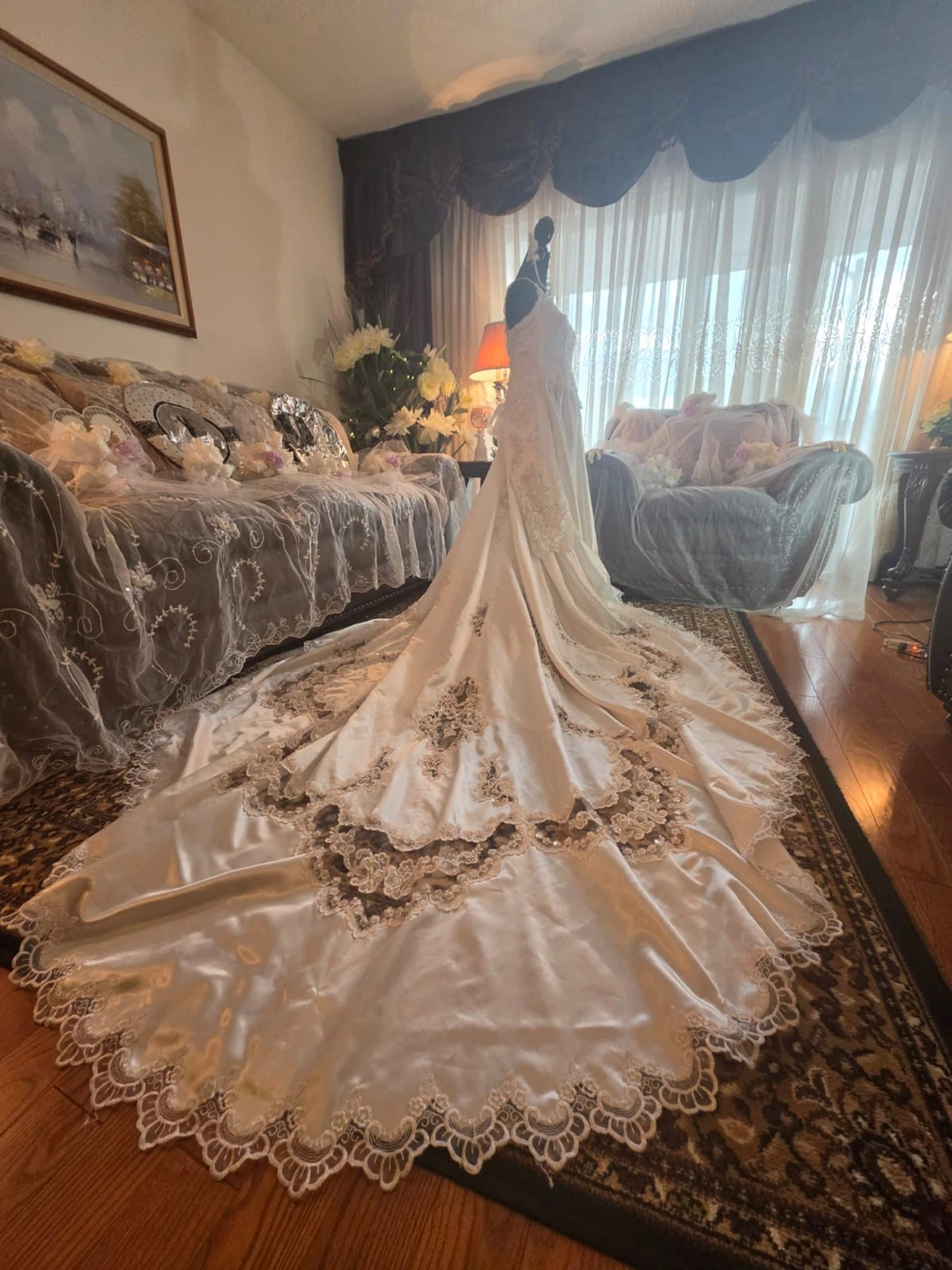 White Wedding Dress with Train - photo 3