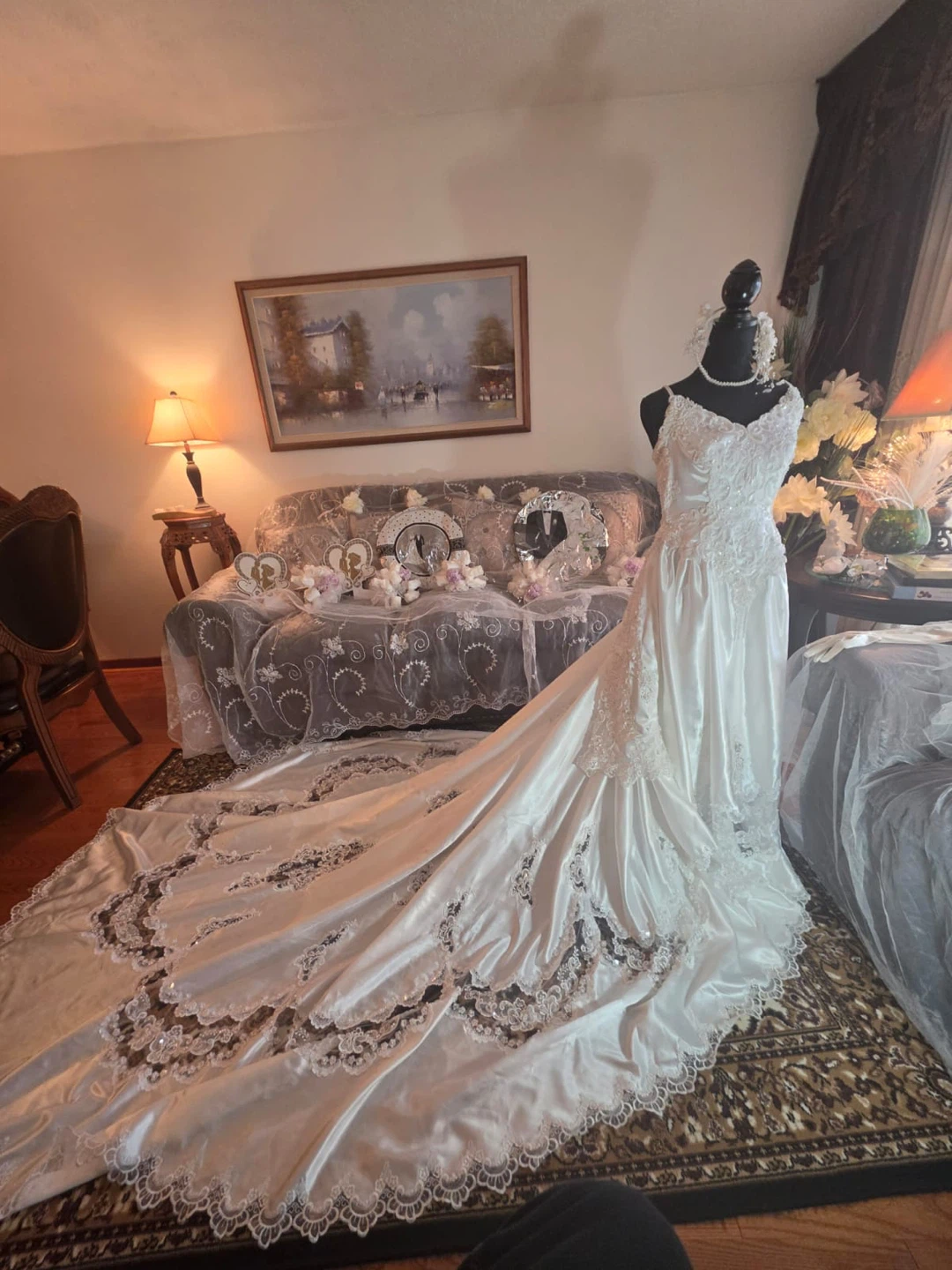 White Wedding Dress with Train - photo 4