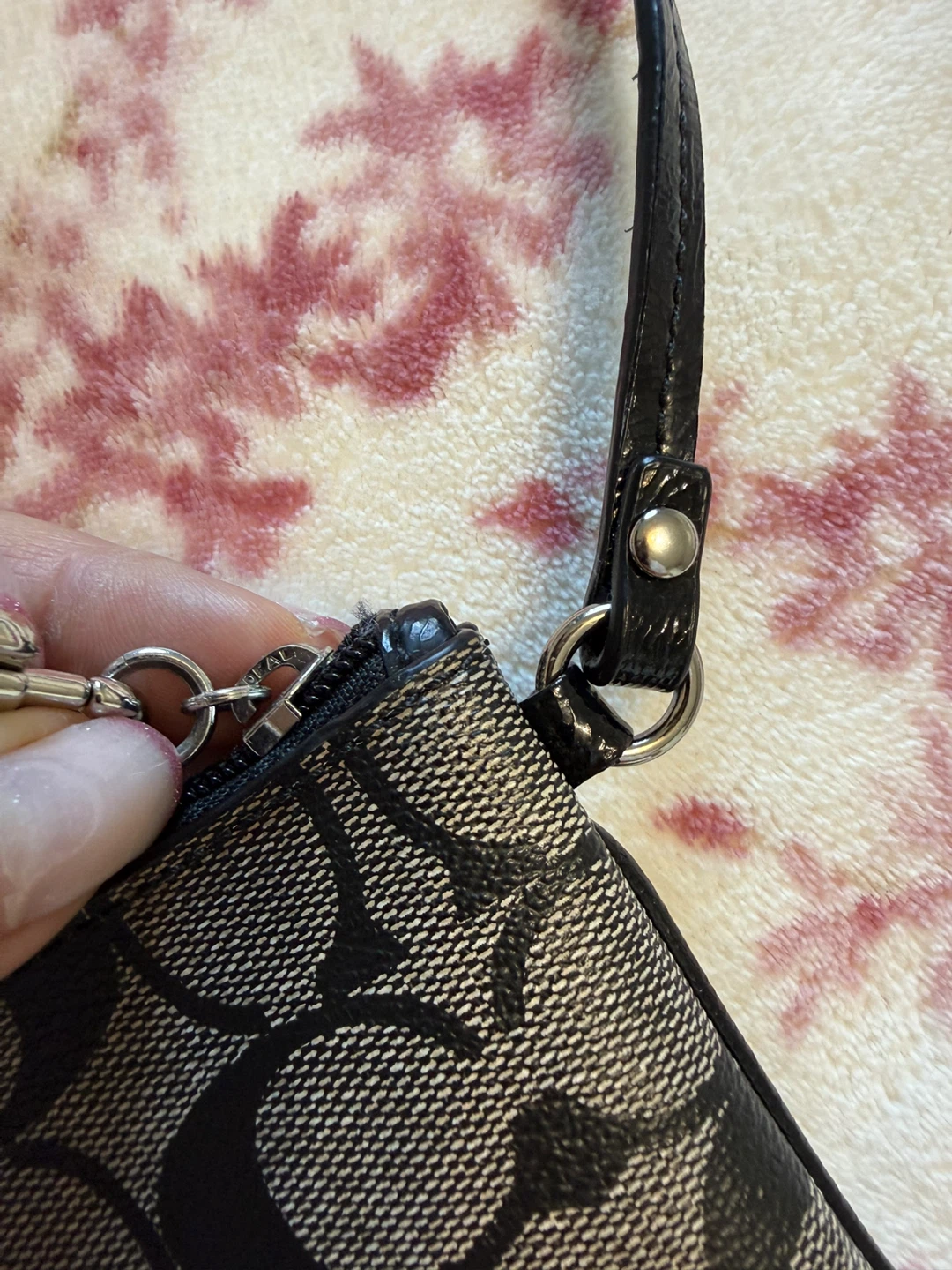 Coach Signature C Wristlet Pouch - photo 3
