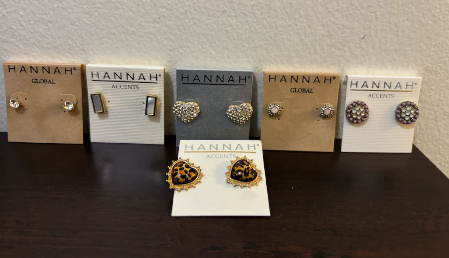 NEW-6 pairs STUD Earrings