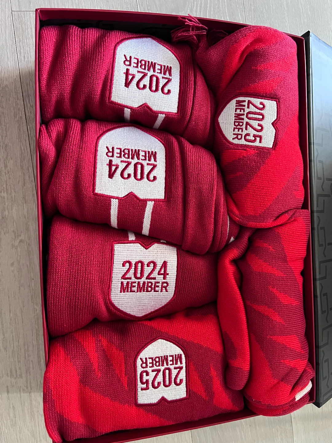 Red Knitted Scarves Set - 2024 & 2025 Member
