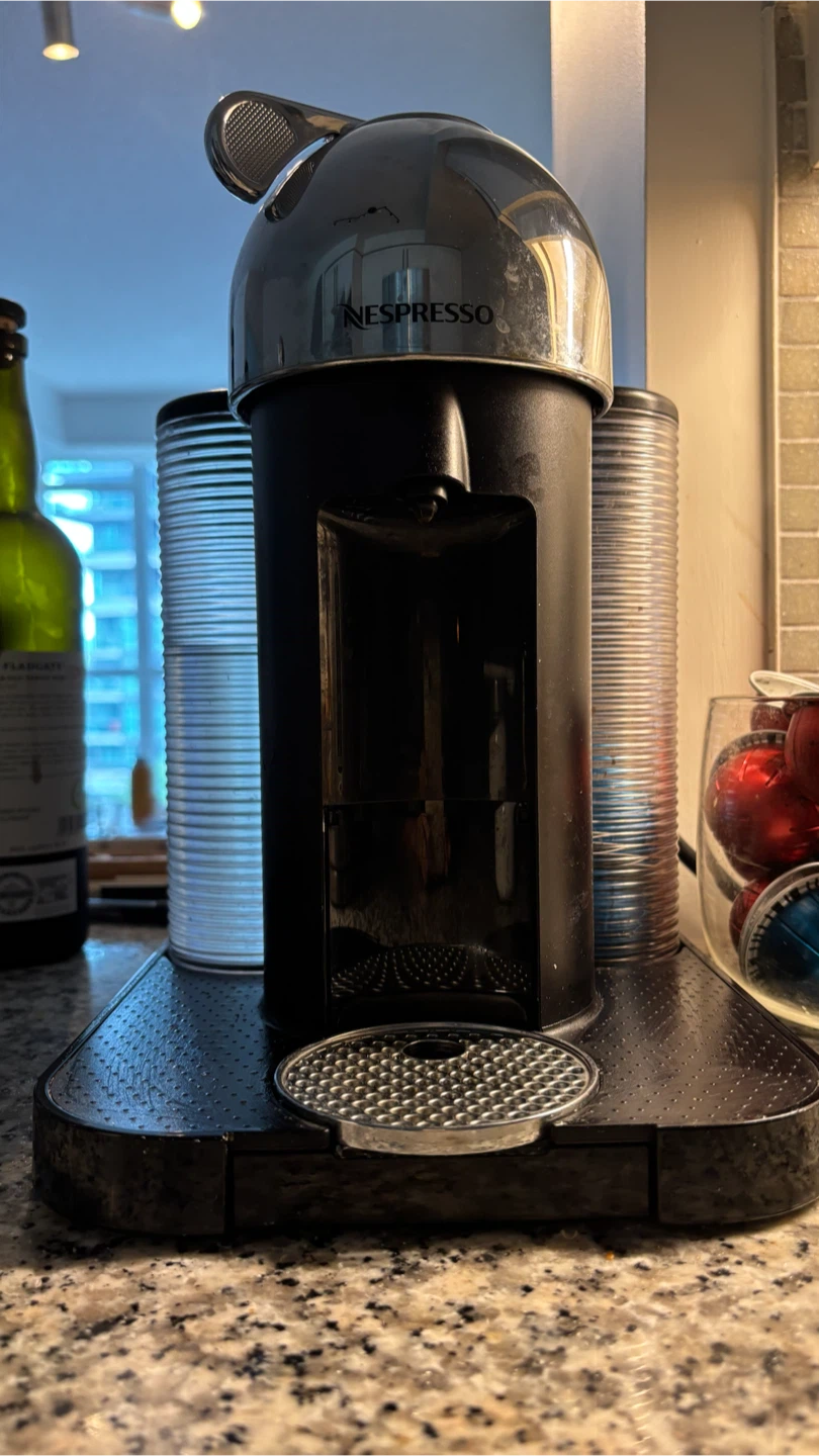 Nespresso Vertuo Coffee Machine - photo 2