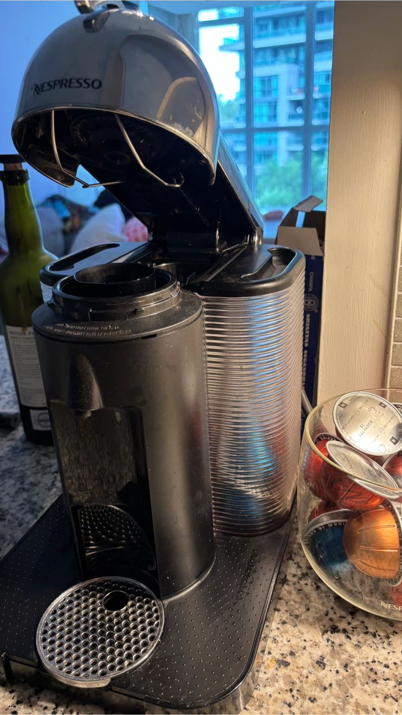 Nespresso Vertuo Coffee Machine - photo 3