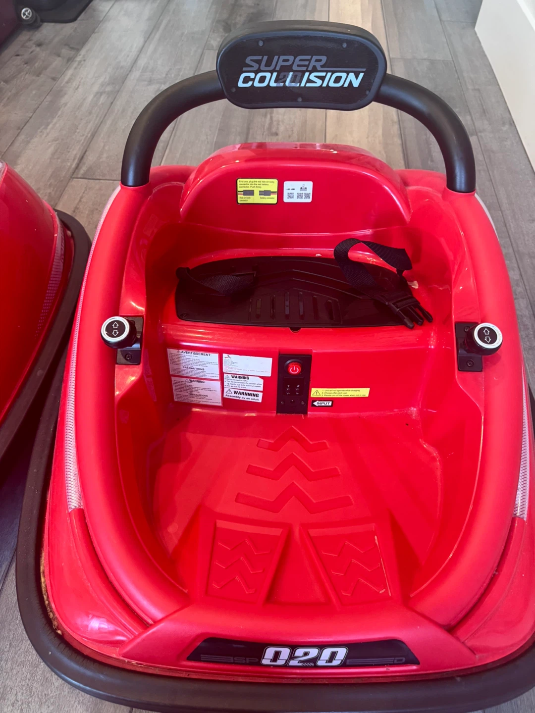 Bumper car , 360 degree spin , electric , battery replaced - photo 2