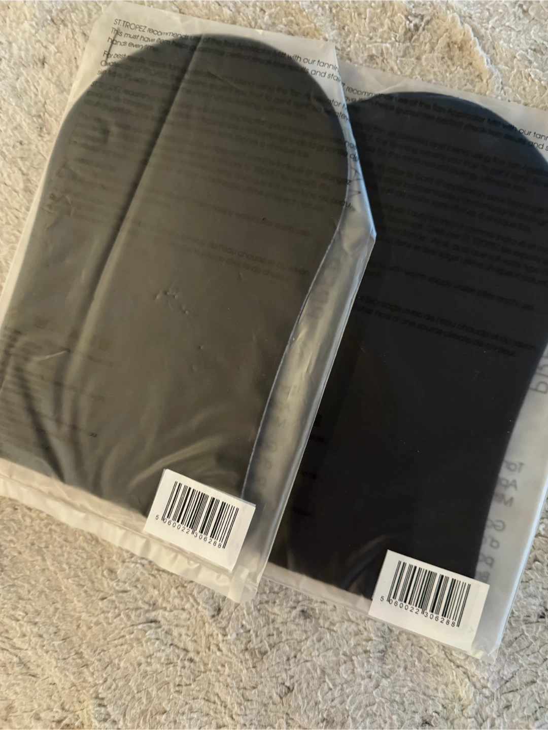 NEW St. Tropez Tanner Applicator Mitts (2) - photo 2