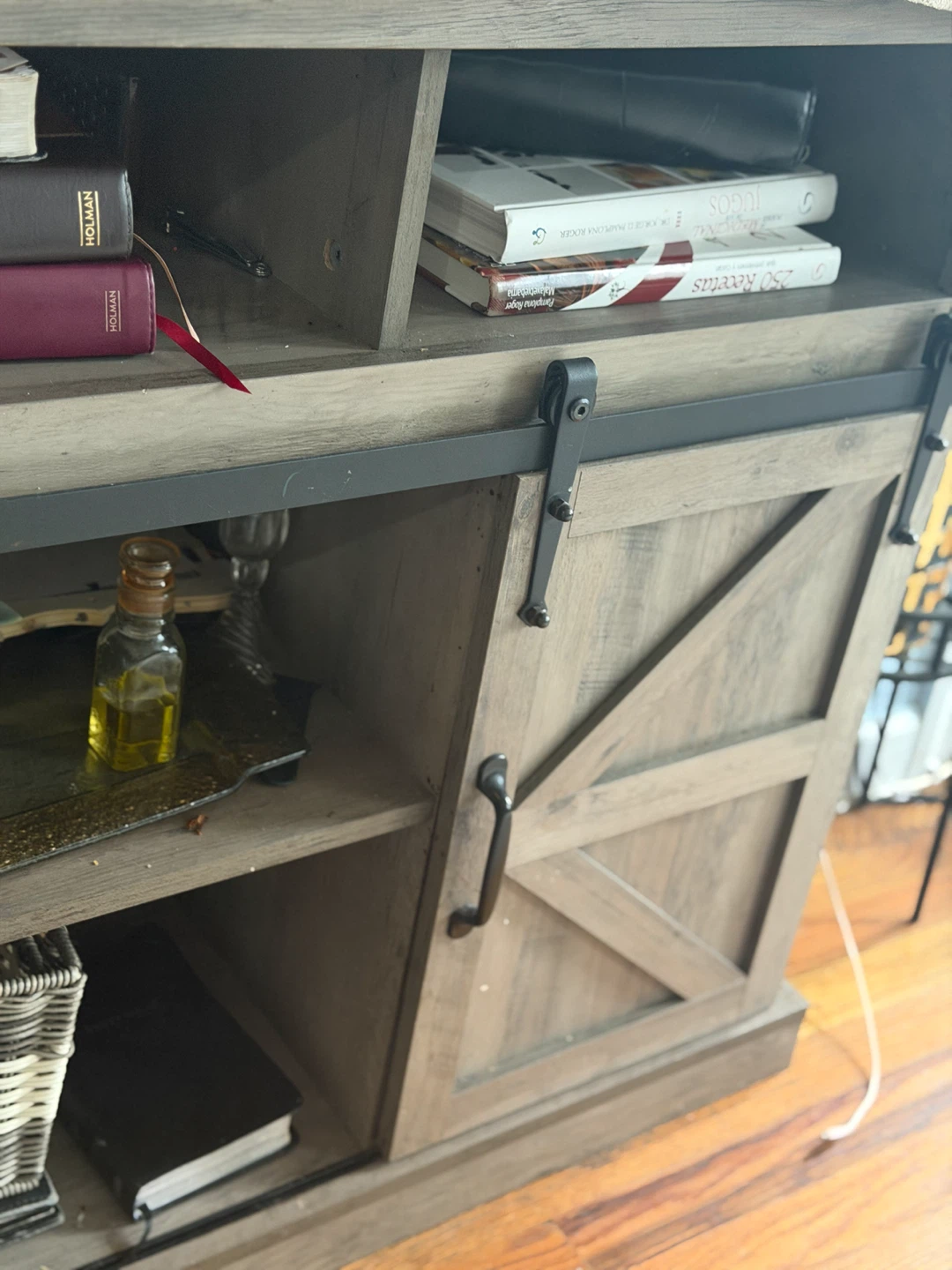 Rustic Barn Door TV Stand / Media Console - photo 2