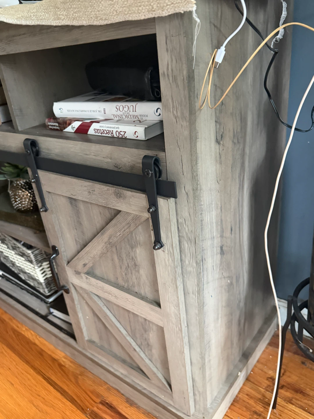 Rustic Barn Door TV Stand / Media Console - photo 5
