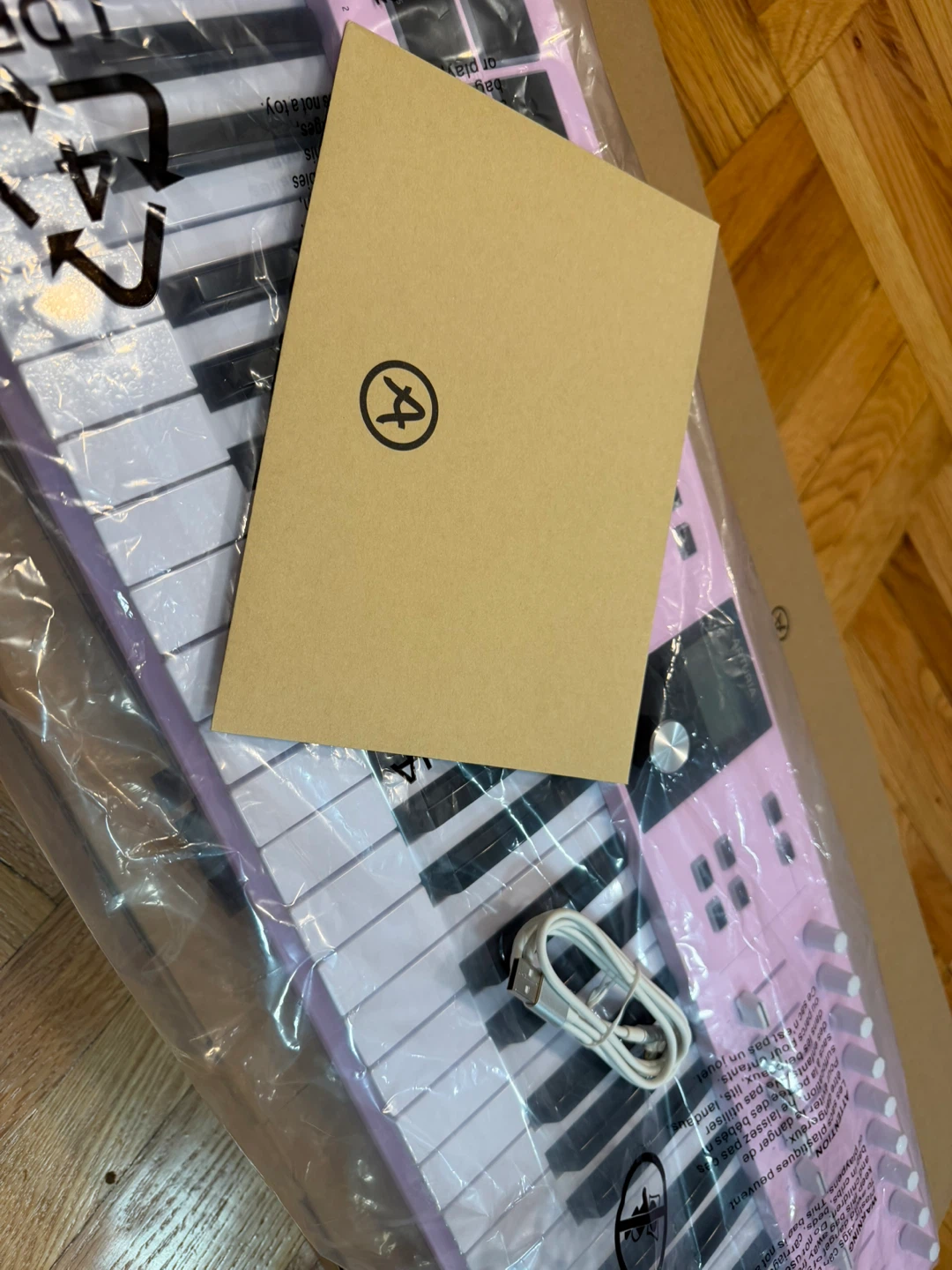 Arturia KeyLab Essential 49 Rose Quartz MIDI Controller - photo 2
