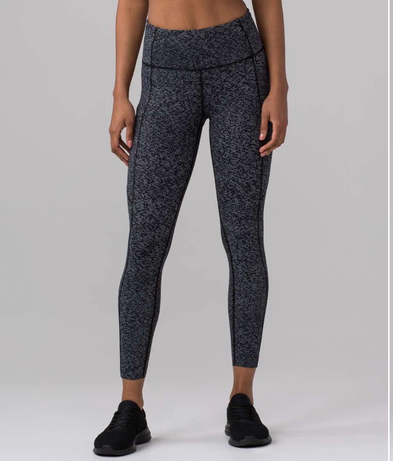 Lululemon Fast & Free 7/8 Tight II Size 10 Black and White - photo 4