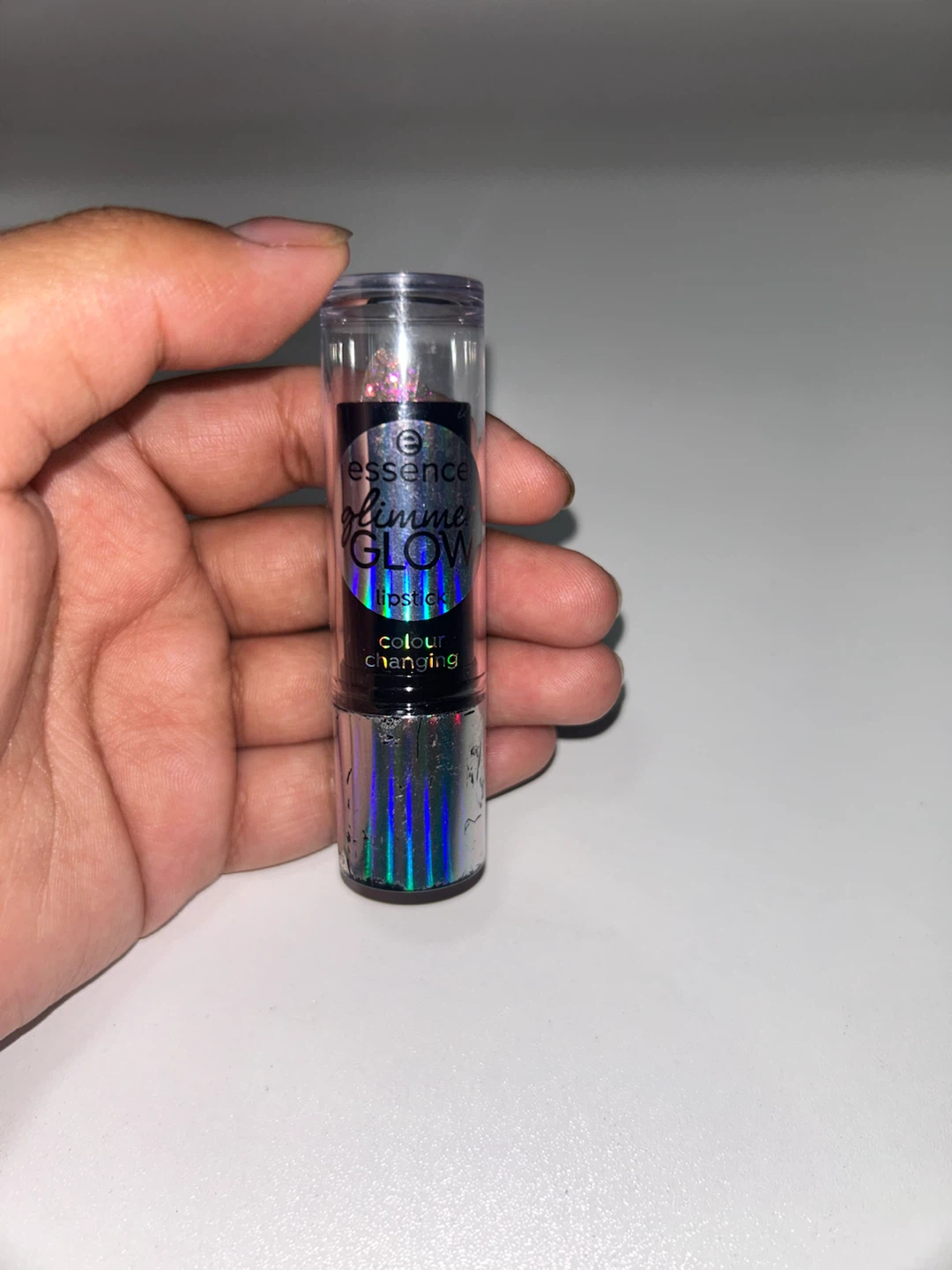 Essence Glimmer Glow Colour Changing Lipstick - photo 2