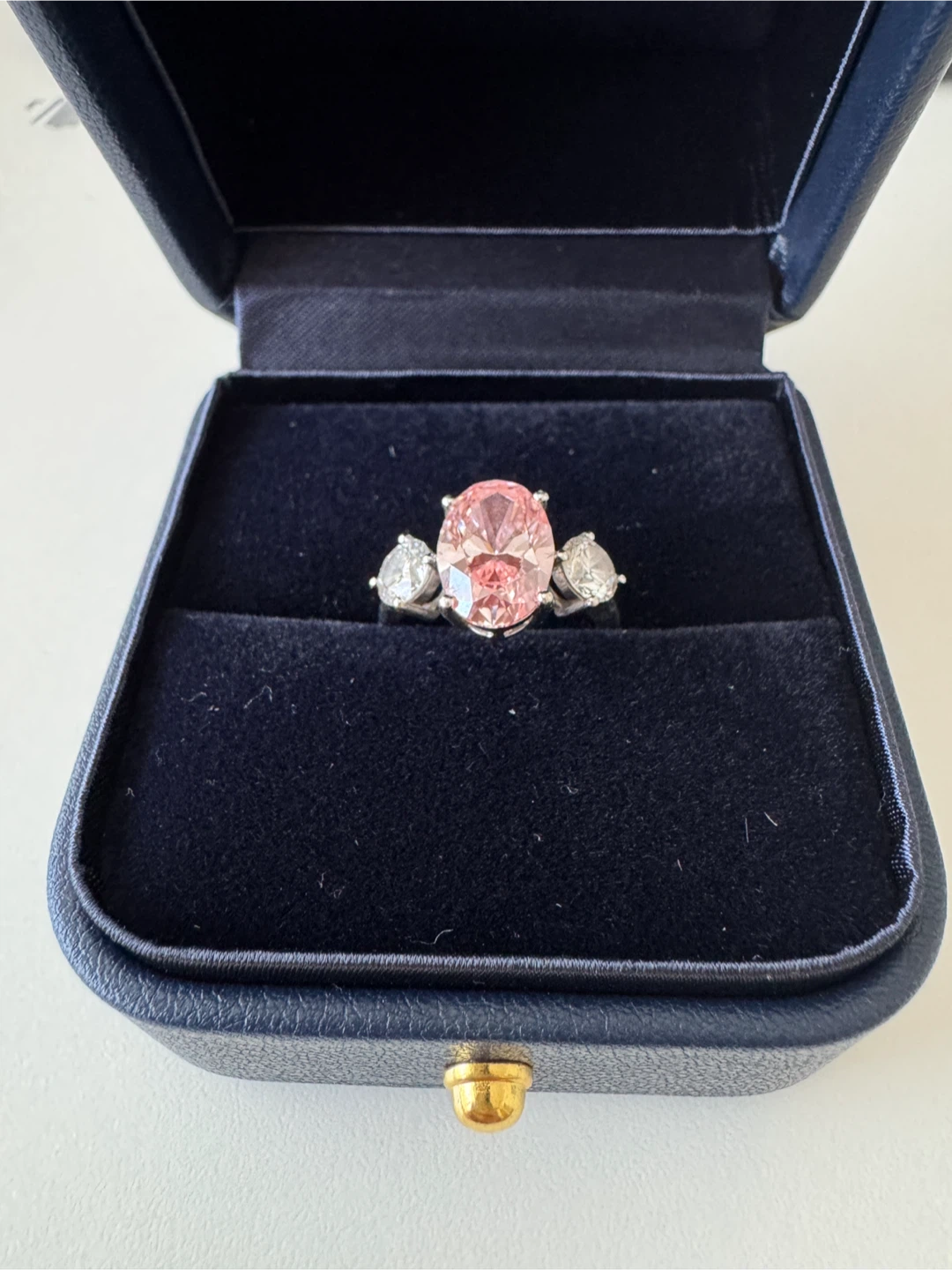 3 carat Brilliant Fancy Vivid Pink Diamond Ring (Authentic)