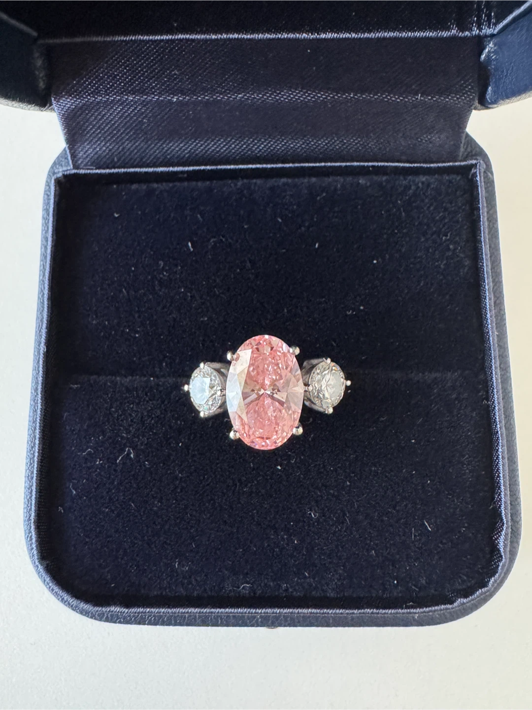 3 carat Brilliant Fancy Vivid Pink Diamond Ring (Authentic) - photo 2