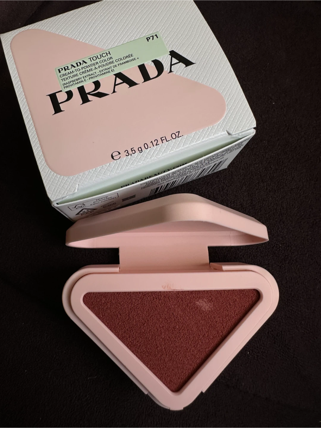 Prada Touch Cream-to-Powder Blush Color Bow 3.5g