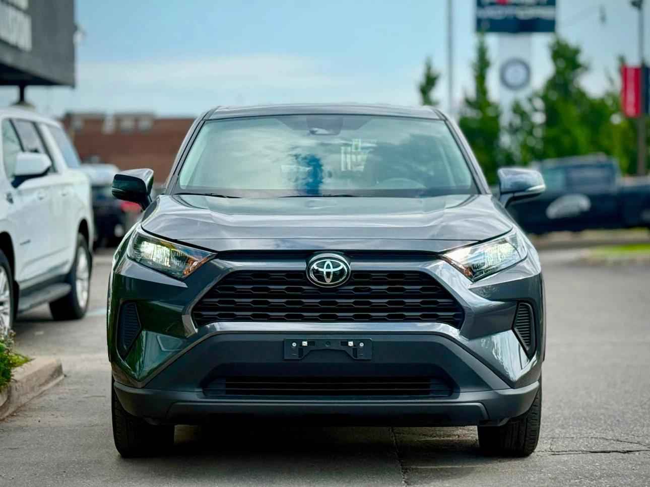 2020 Toyota RAV4 LE AWD - photo 2