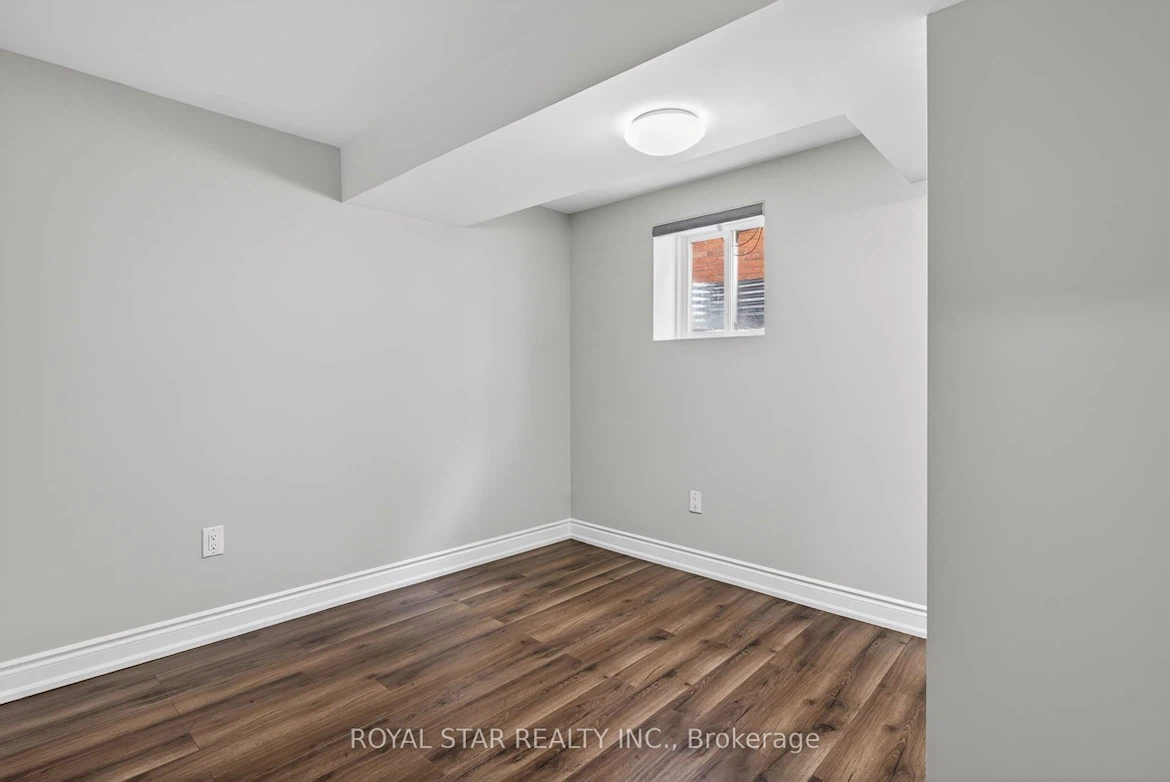 2 Bed + 1 Bath Basement (*LEGAL*) - photo 3