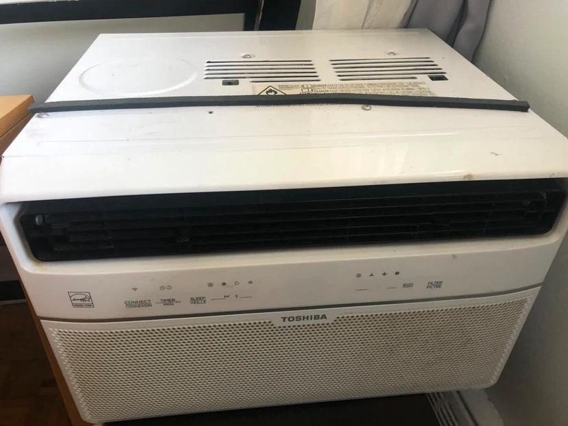 Toshiba Window Air Conditioner with Wifi