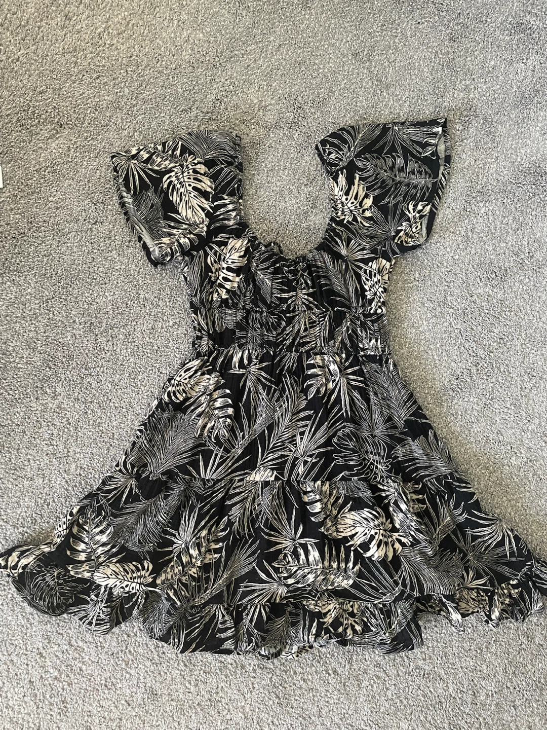 Black and White Tropical Print Mini Dress - photo 4