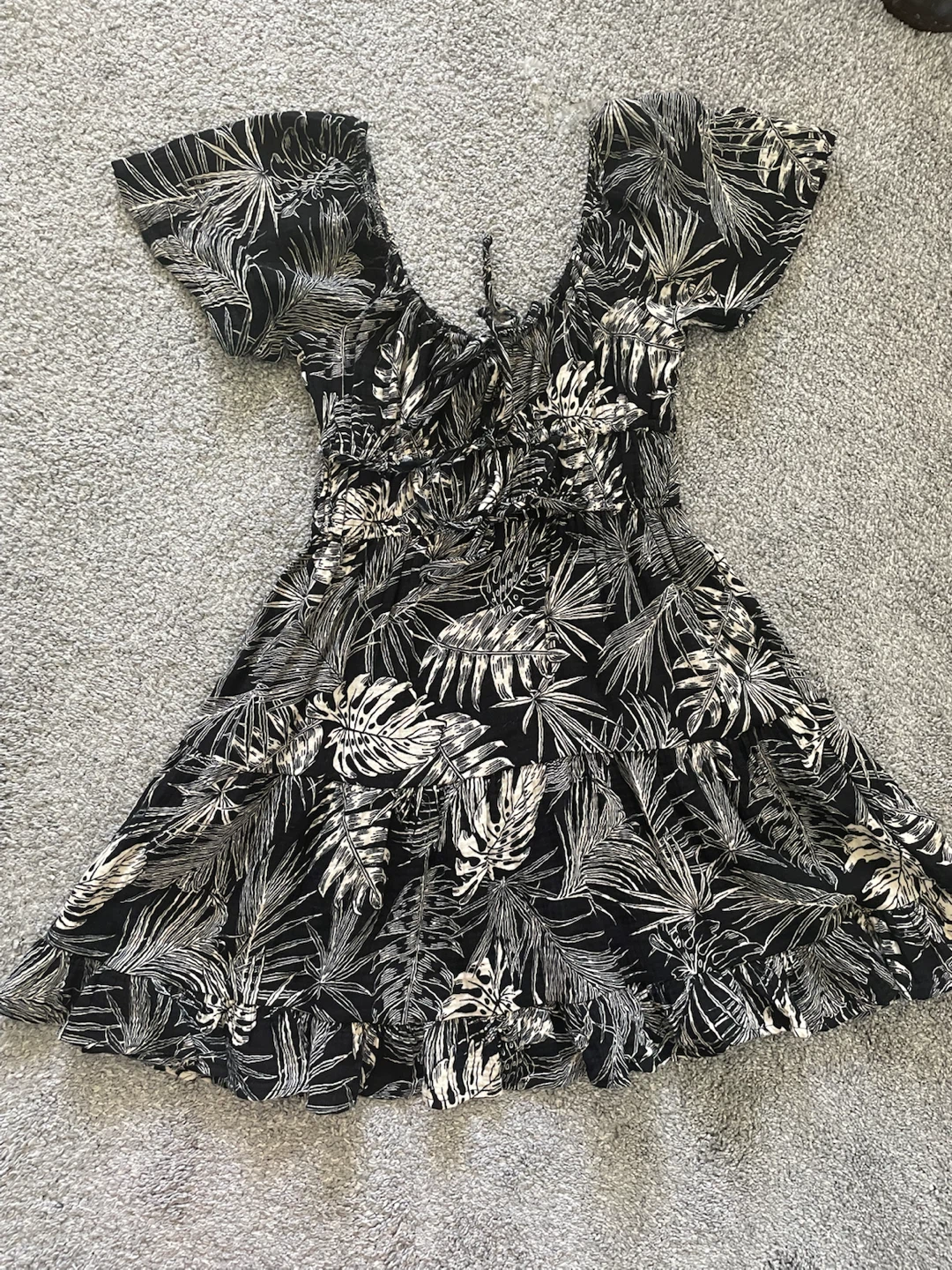 Black and White Tropical Print Mini Dress - photo 5