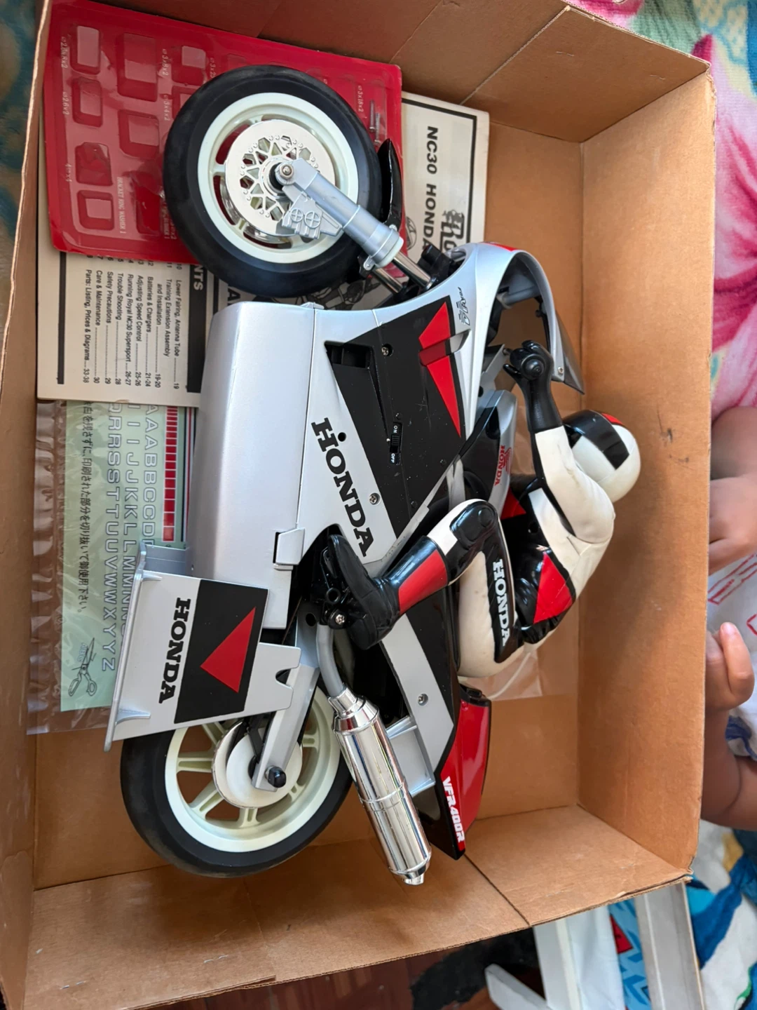 Royal 1/5 Scale Honda NC30 VFR400R RC Motorcycle Kit - photo 3
