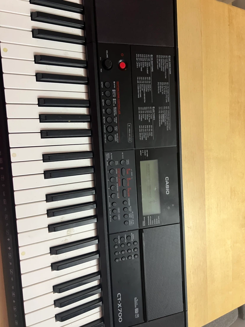 Casio CT-X700 Keyboard