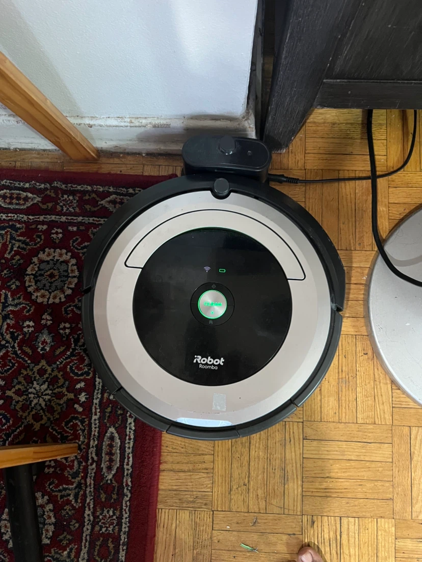 iRobot Roomba Robot Vacuum - photo 2