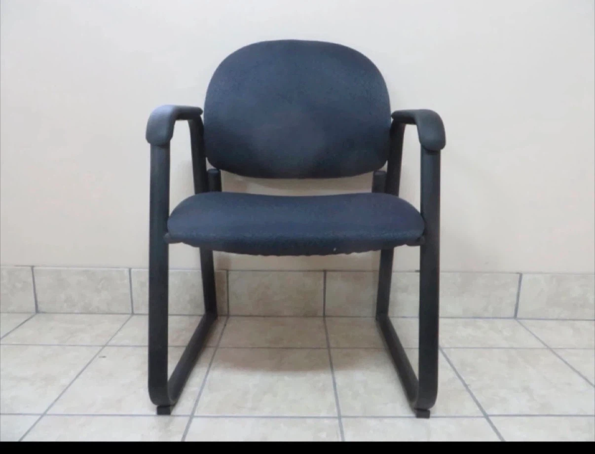 Waiting Room Chairs $55 Each - photo 3