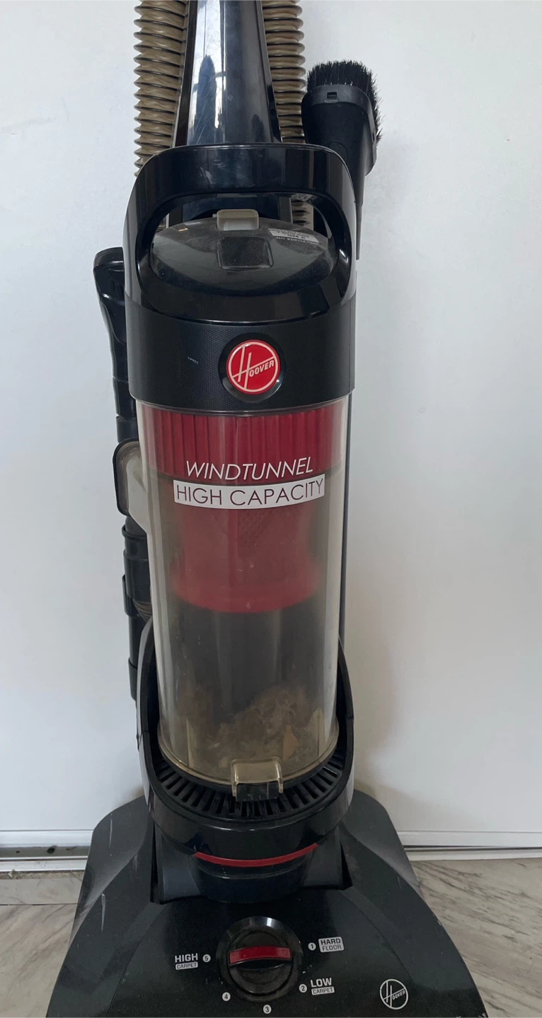 Hoover WindTunnel High Capacity Vacuum - photo 2