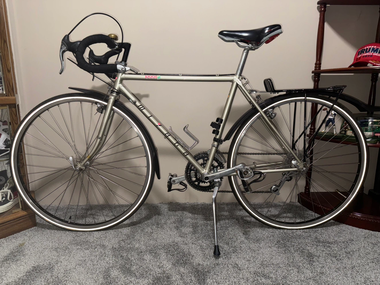 VINTAGE MIYATA 1000 TOURING ROAD BIKE