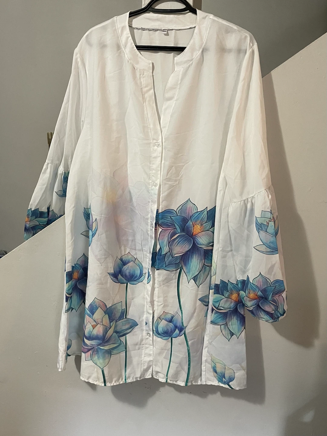 Beach cover up-Blouse with Blue Floral Print - photo 2