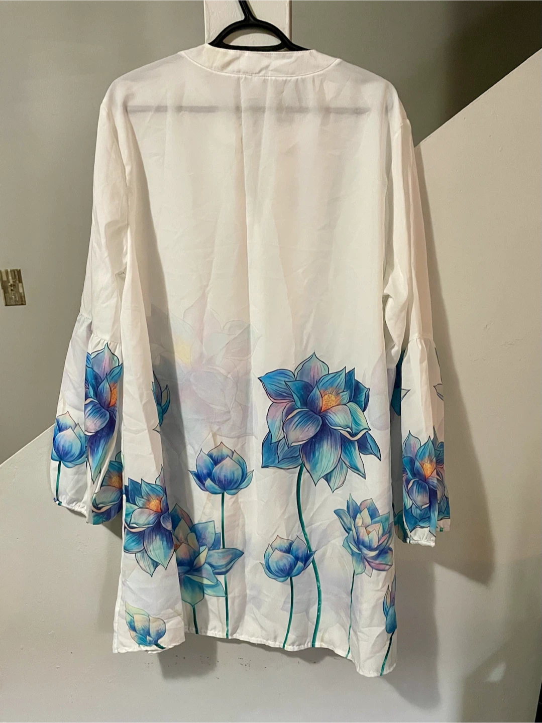 Beach cover up-Blouse with Blue Floral Print - photo 3