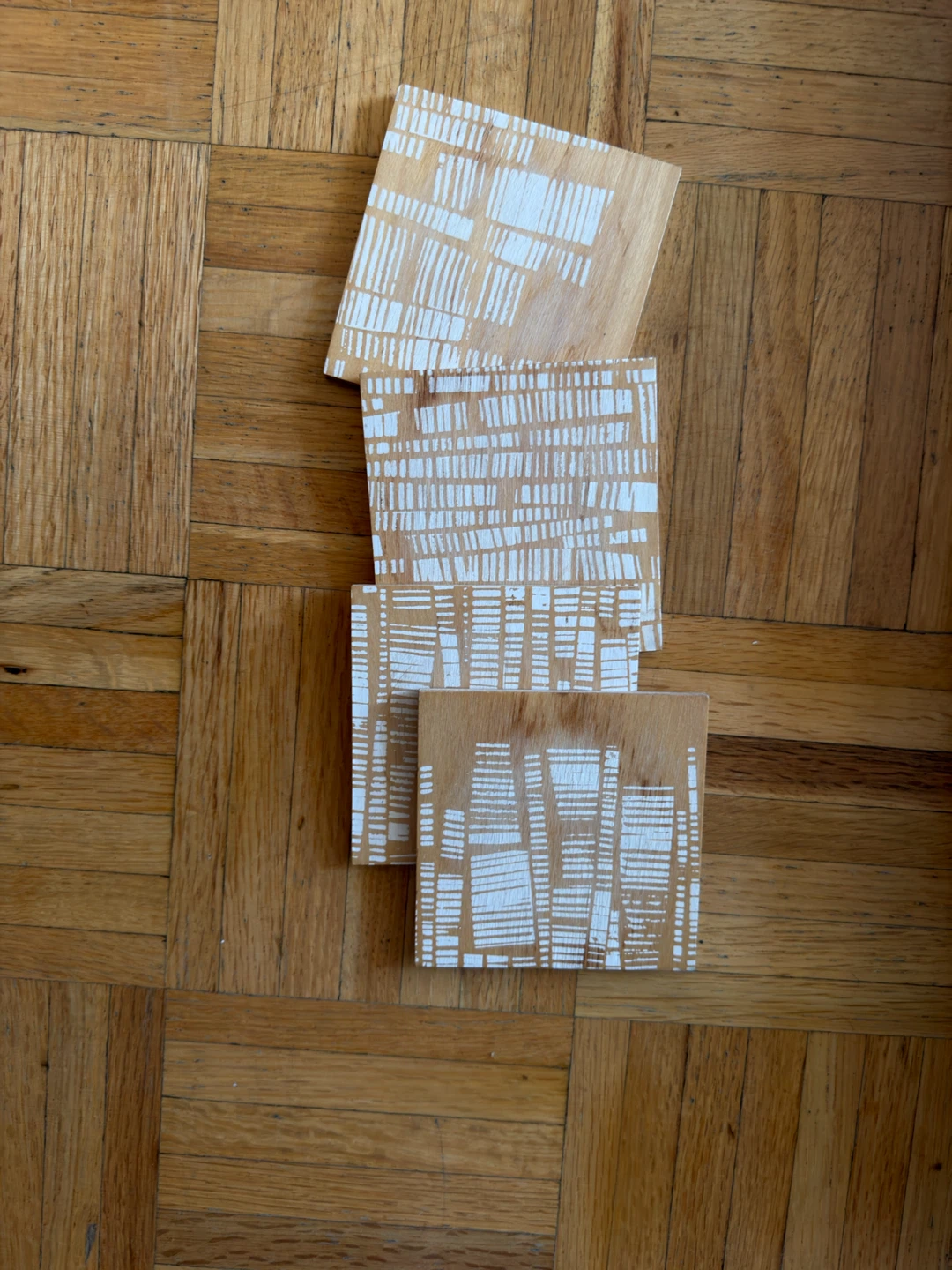 Set of 4 Wood Coasters with White bark Design