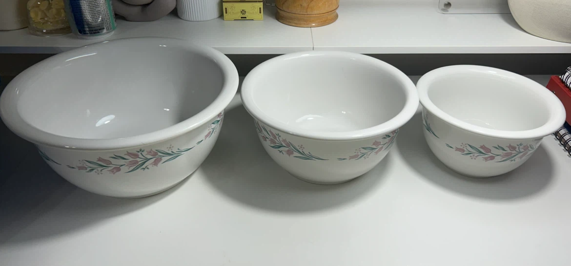 Set of 3 White Mixing Bowls with Floral Design