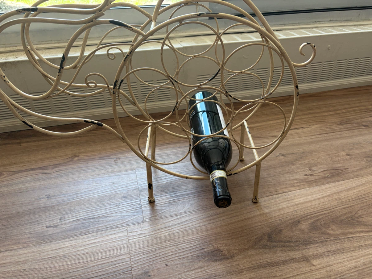 Elephant Metal Wine Rack - photo 2