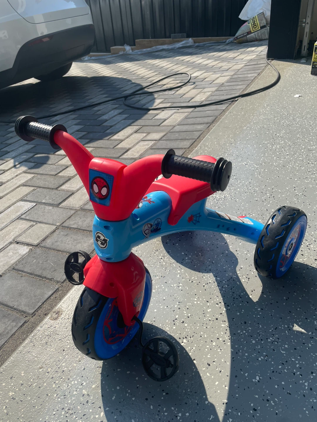 Kids Ride-On Tricycle - photo 2