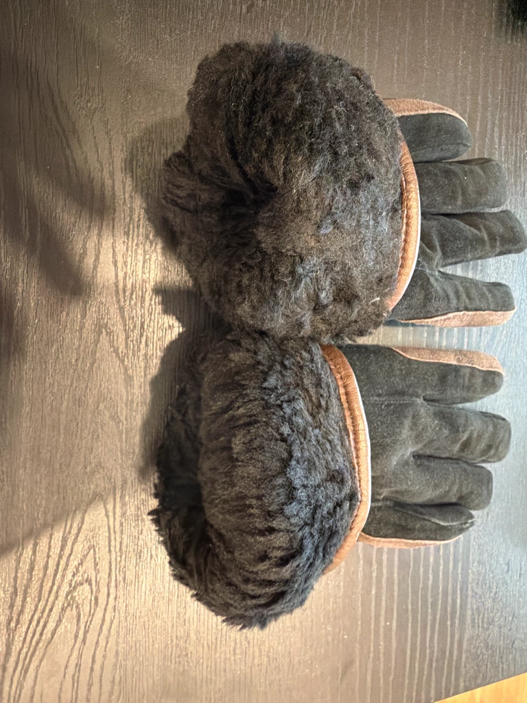 Shearling gloves brown black unisex - photo 2