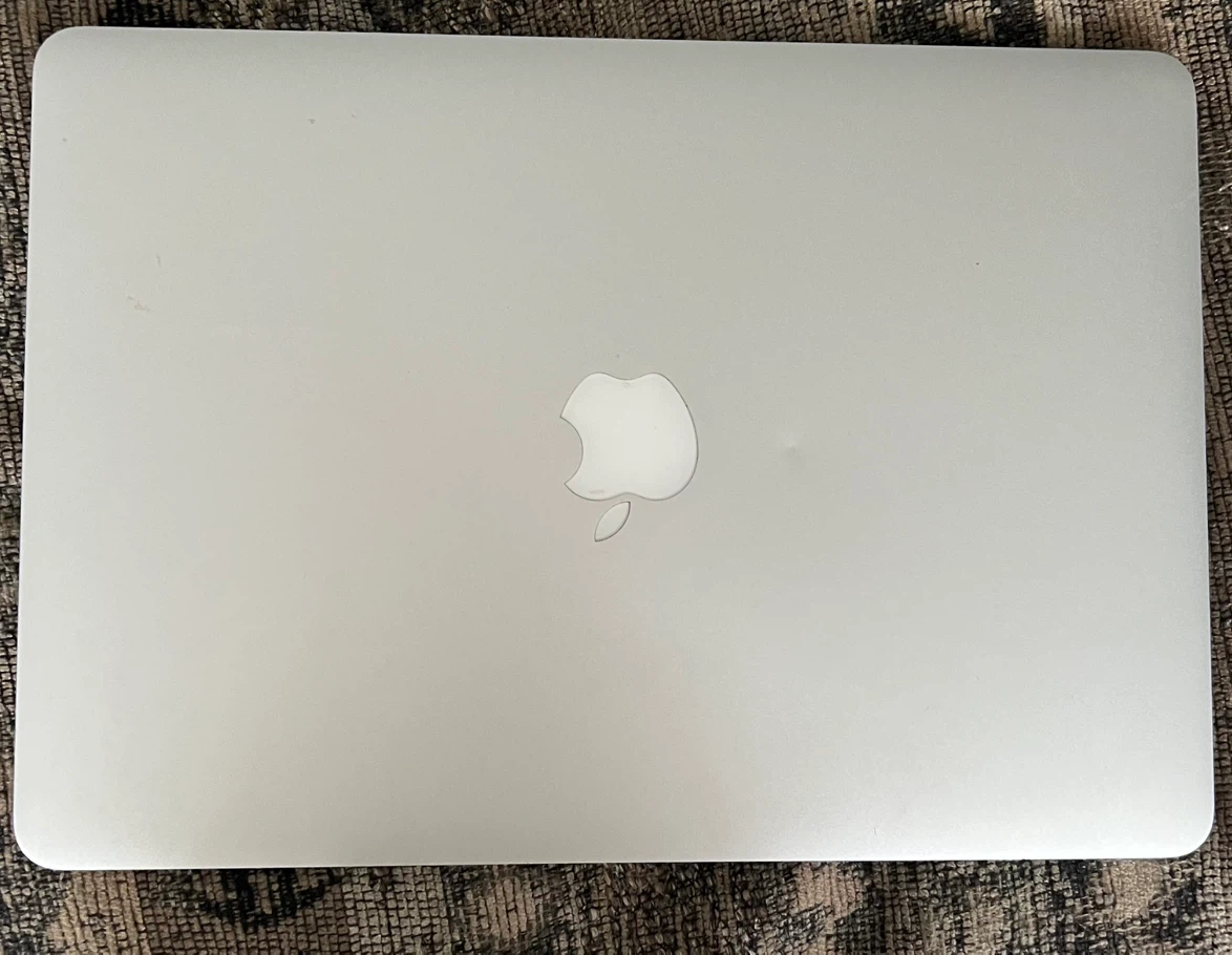 Apple MacBook Air Laptop