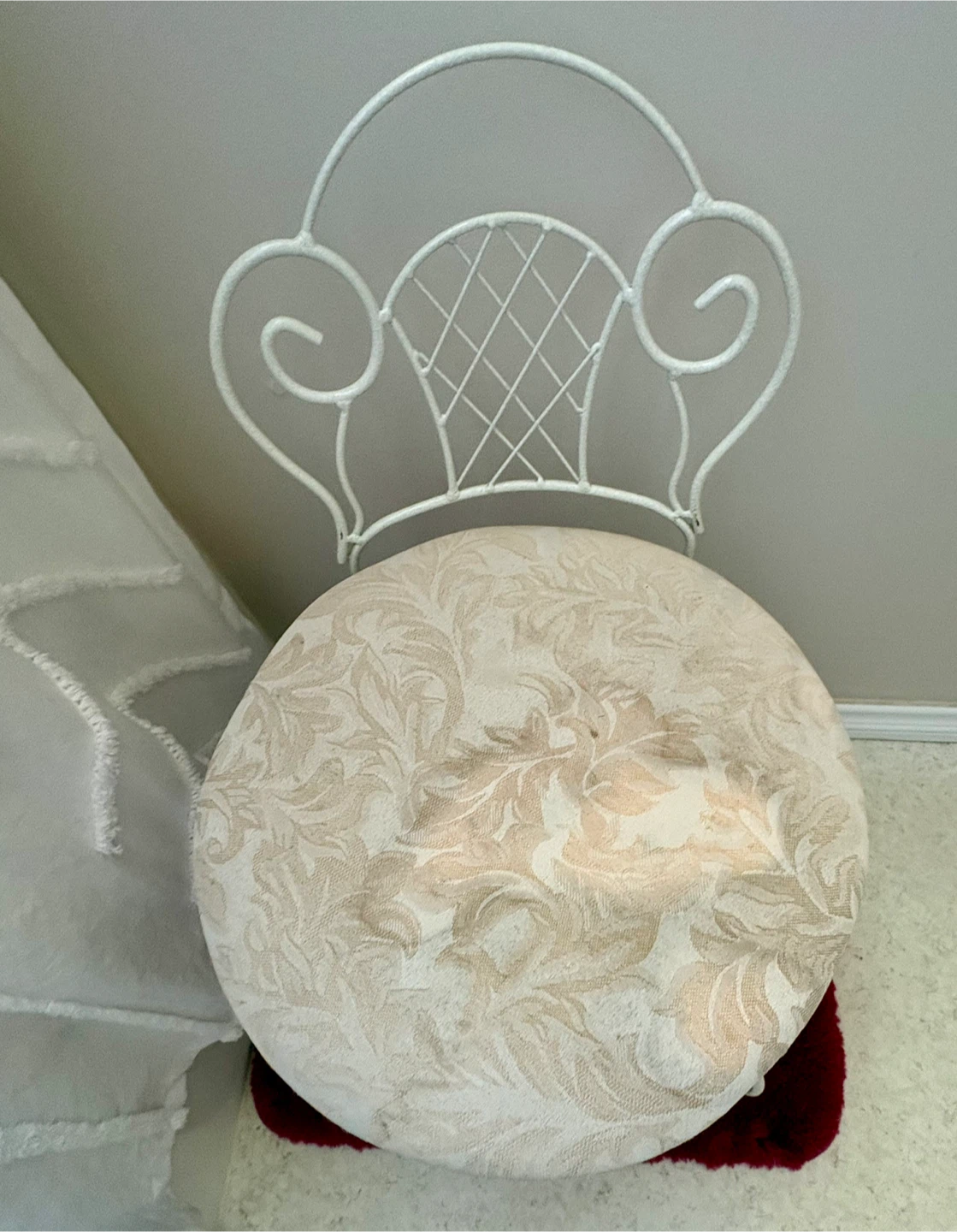 White Metal Vanity Stool with Upholstered Seat - photo 2