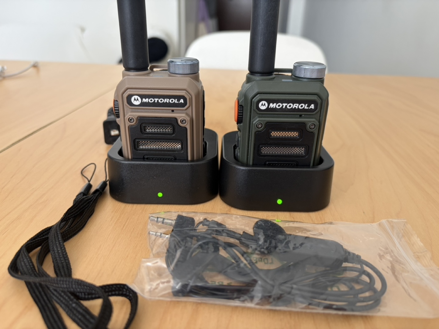 Motorola Walkie Talkies (2-Pack) with Chargers & Earpieces - photo 2