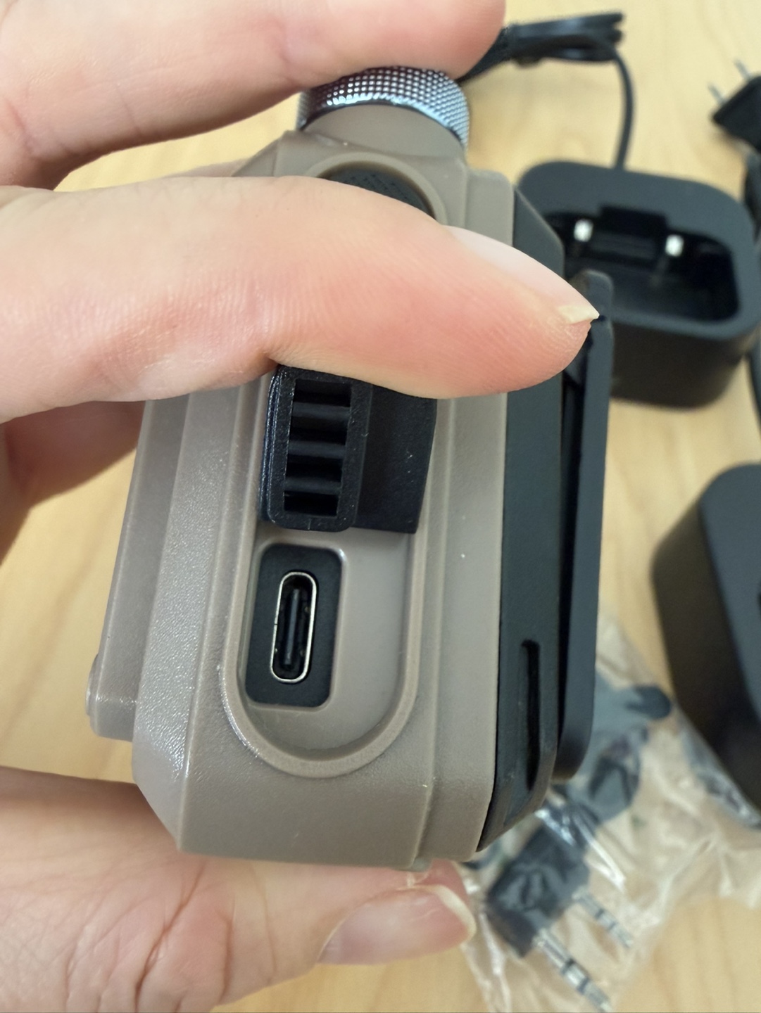 Motorola Walkie Talkies (2-Pack) with Chargers & Earpieces - photo 5