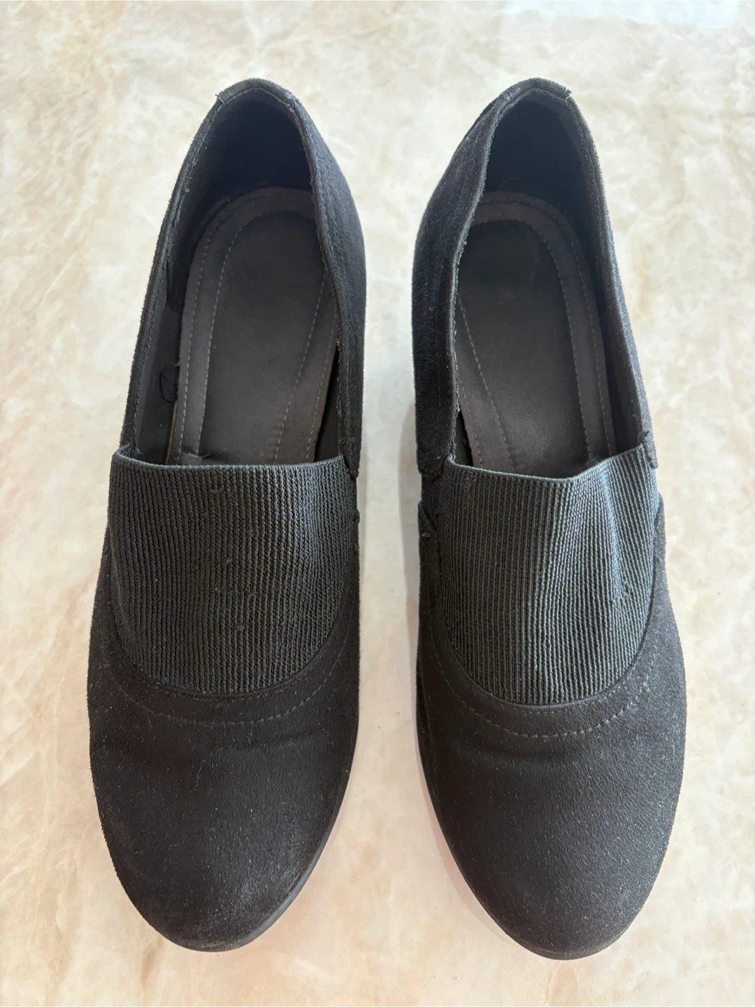 9.5 W Comfort Plus Black Suede Wedge Shoes