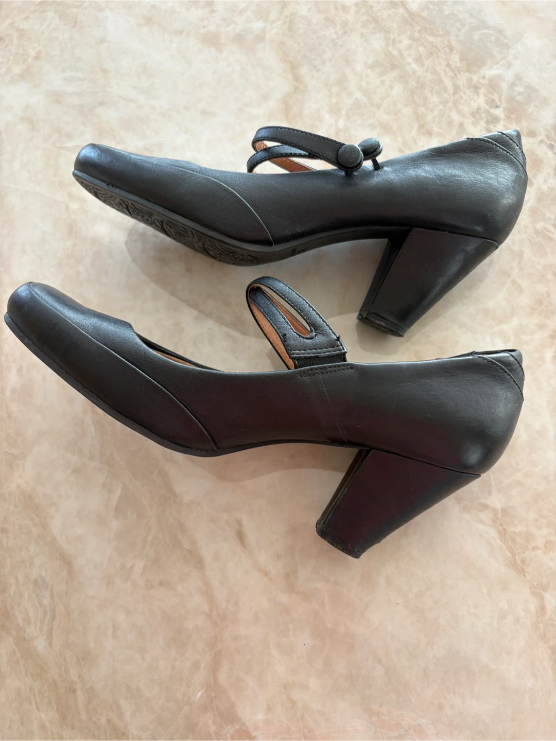 Size 10 Black Leather Mary Jane Shoes - photo 3