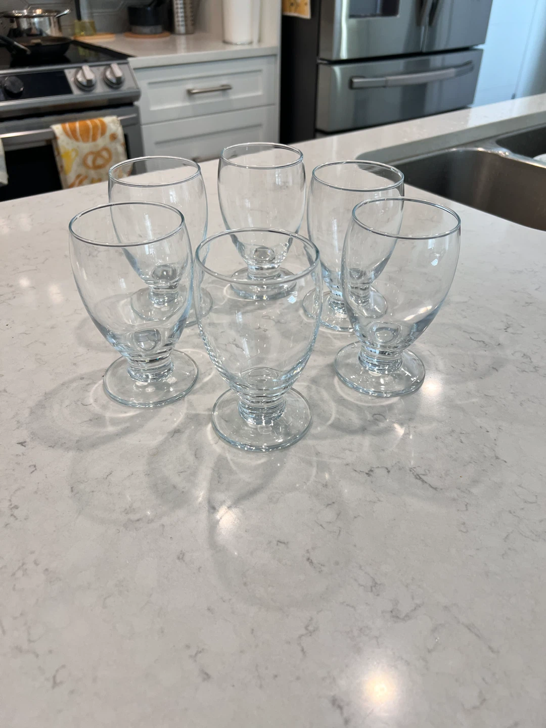 Set of 6 Clear Footed Glasses - photo 2