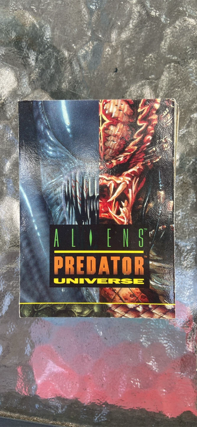 Aliens Predator Universe Trading Cards