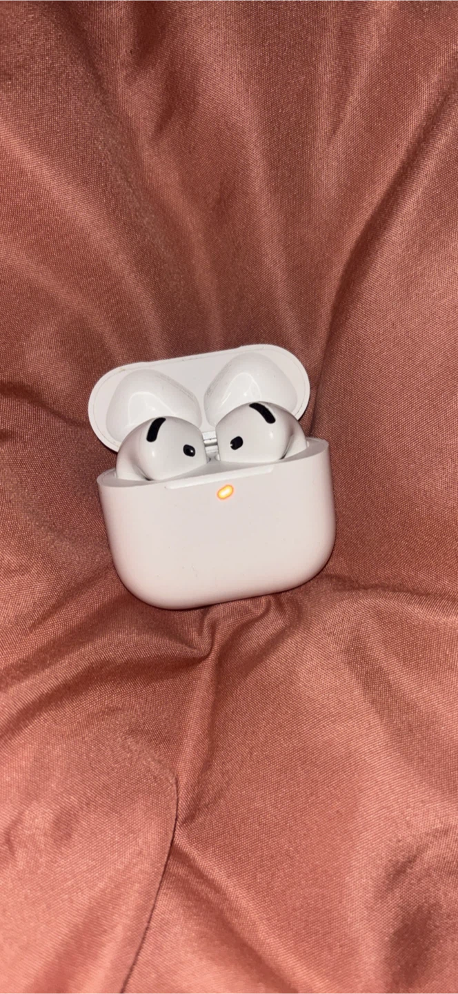 apple airpod 4s