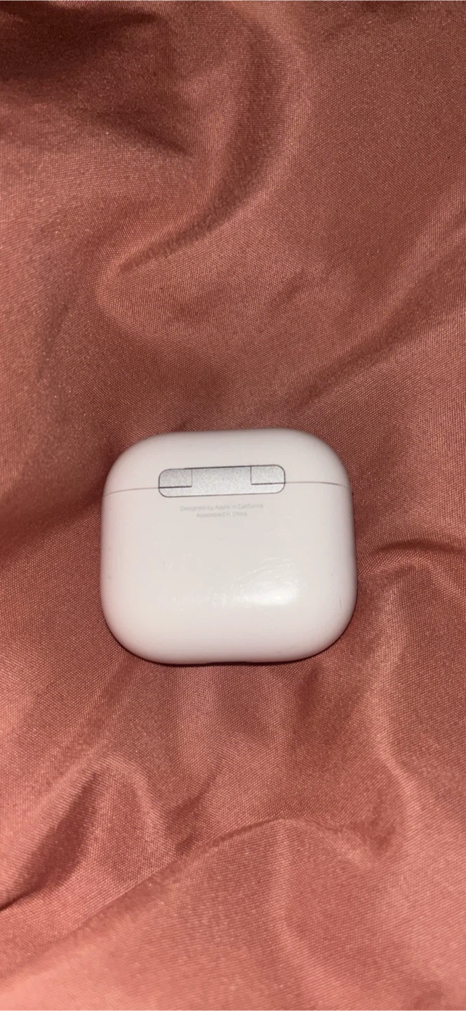 apple airpod 4s - photo 3